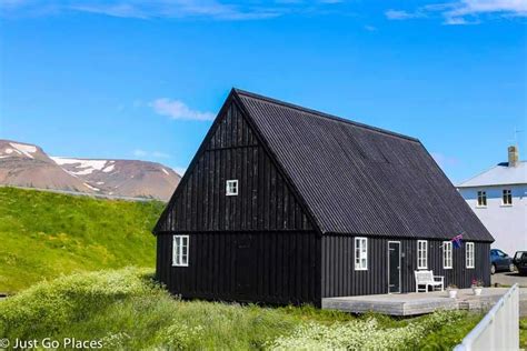 why are icelandic houses made with metal|icelandic buildings.